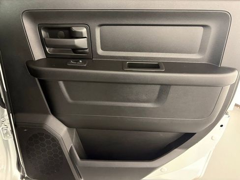 Used 2024 RAM 2500 Tradesman w/ Chrome Appearance Group image 39