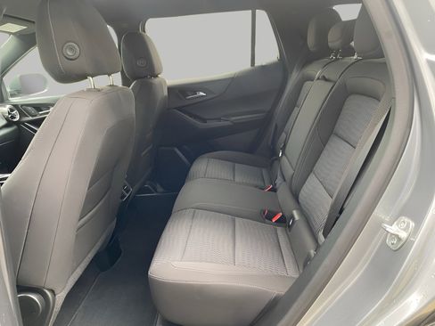 Used 2025 Chevrolet Equinox LT AWD/4WD image 18