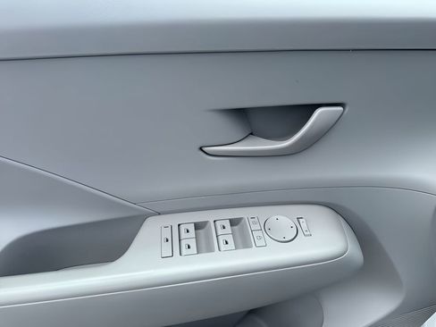 Used 2024 Hyundai Kona SEL FWD image 24
