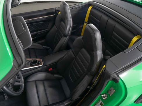 Used 2021 Porsche 911 Turbo S image 15