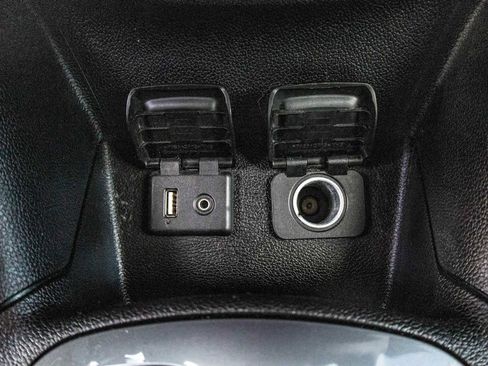 Used 2017 Chevrolet Cruze LT image 23