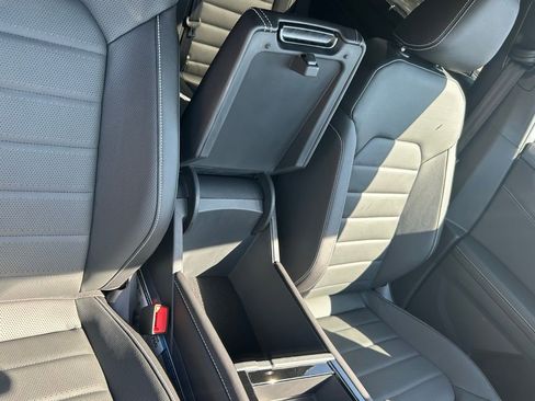 New 2026 Volkswagen Atlas Cross Sport SEL R-Line image 38