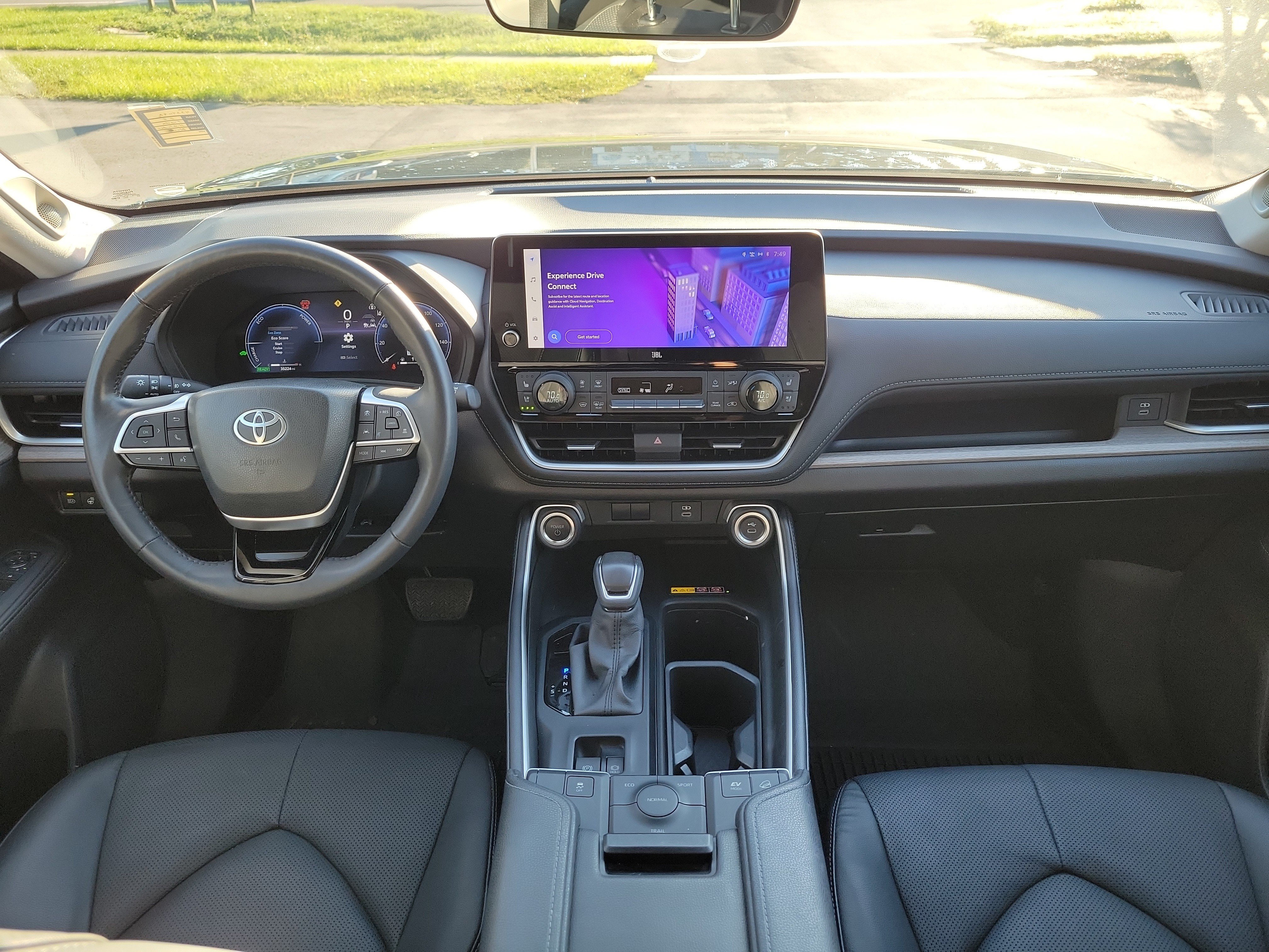 Used 2025 Toyota Grand Highlander AWD Hybrid image 18