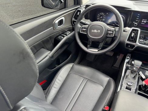 Used 2023 Kia Sorento SX FWD image 15