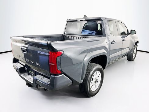 Used 2025 Toyota Tacoma SR5 image 9