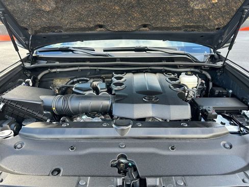 Used 2024 Toyota 4Runner SR5 Premium w/ Moonroof Package image 29