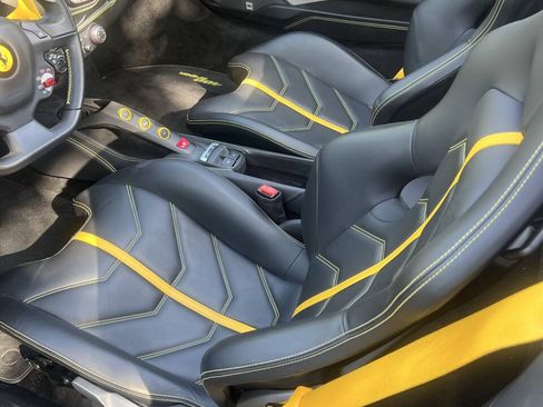 Used 2018 Ferrari 488 Spider RWD image 4