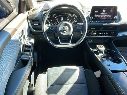 Used 2023 Nissan Rogue SV image 13