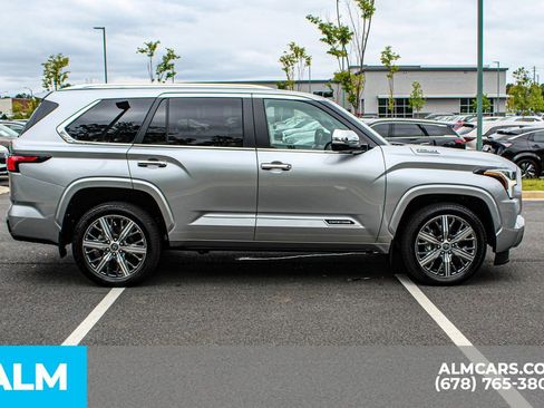 Used 2024 Toyota Sequoia Capstone image 9