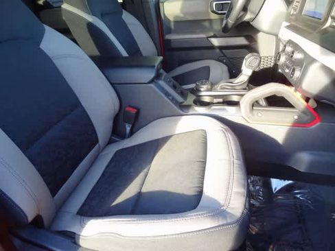 Certified 2022 Ford Bronco Wildtrak image 13