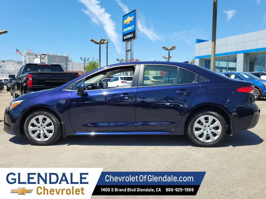 Used 2024 Toyota Corolla LE FWD image 14