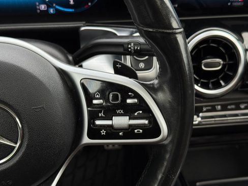 Used 2020 Mercedes-Benz GLB 250 4MATIC image 47