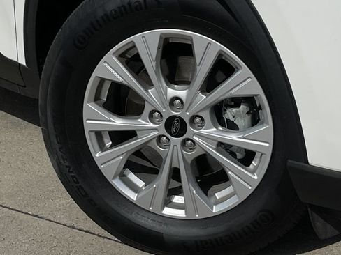 Used 2023 Ford Escape Active w/ Tech Pack #2 AWD/4WD image 9