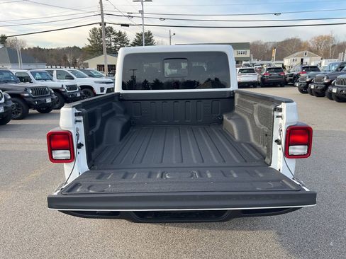 New 2026 Jeep Gladiator Sport image 15