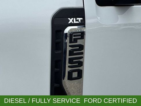 Used 2024 Ford F250 XLT w/ FX4 Off-Road Package AWD/4WD image 14