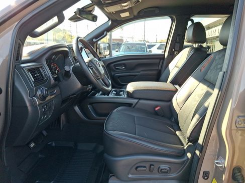 Used 2023 Nissan Titan PRO-4X w/ Pro-4x Utility Package image 14