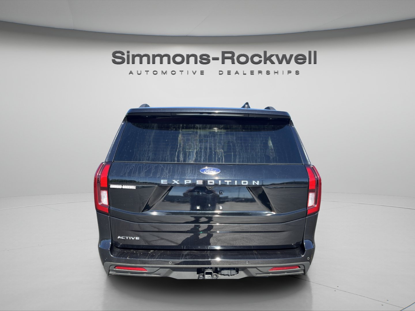 Used 2025 Ford Expedition Active AWD/4WD image 4