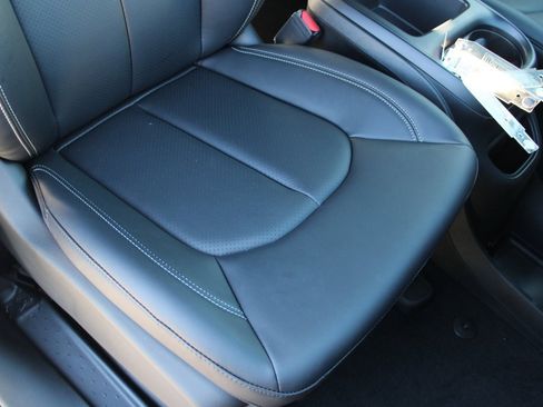 New 2026 Chrysler Pacifica Select image 29