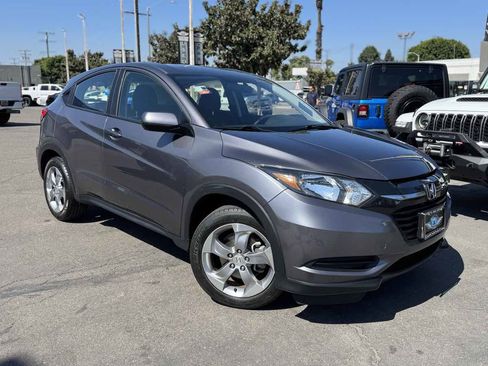 Used 2018 Honda HR-V LX image 3