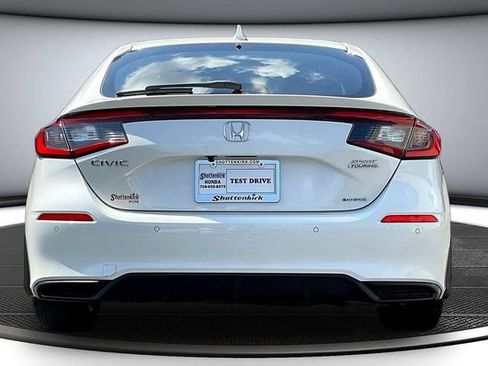 Used 2025 Honda Civic Sport Touring image 6