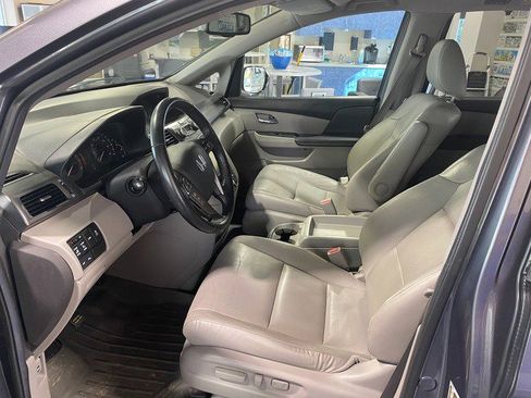 Used 2014 Honda Odyssey Touring image 14
