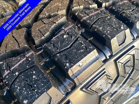 New 2026 Chevrolet Silverado 1500 Custom Trail Boss w/ LPO, Dark Essentials Package image 16