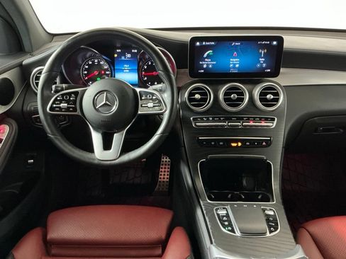 Used 2022 Mercedes-Benz GLC 300 4MATIC Coupe image 9