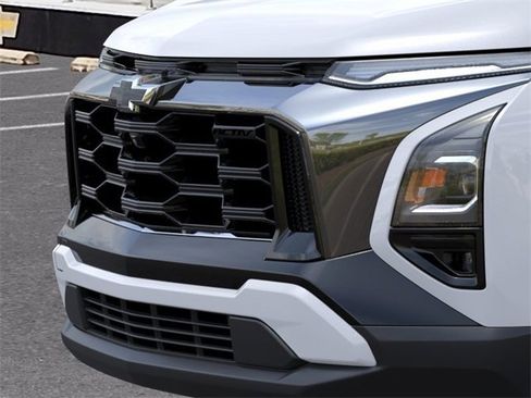 New 2026 Chevrolet Equinox ACTIV w/ Convenience Package III FWD image 13