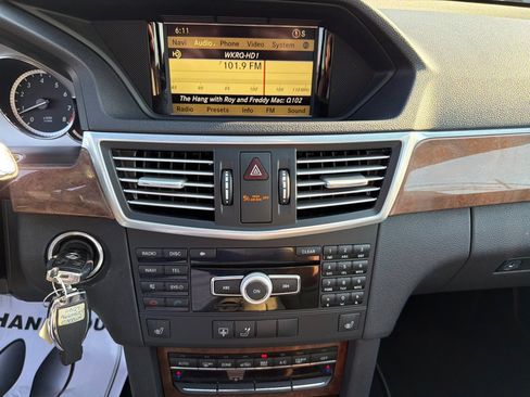 Used 2012 Mercedes-Benz E 350 4MATIC Sedan image 19