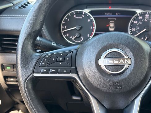 Certified 2024 Nissan Sentra SV FWD image 24