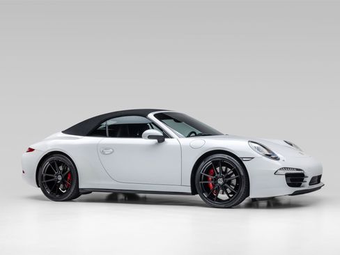 Used 2013 Porsche 911 Carrera 4S AWD/4WD image 5