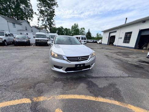 Used 2014 Honda Accord EX image 17