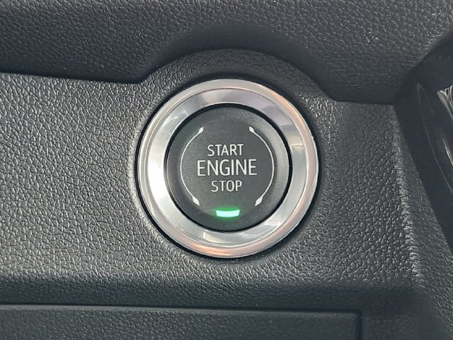 Used 2026 Chevrolet Traverse LT w/ Driver Confidence Package FWD image 22