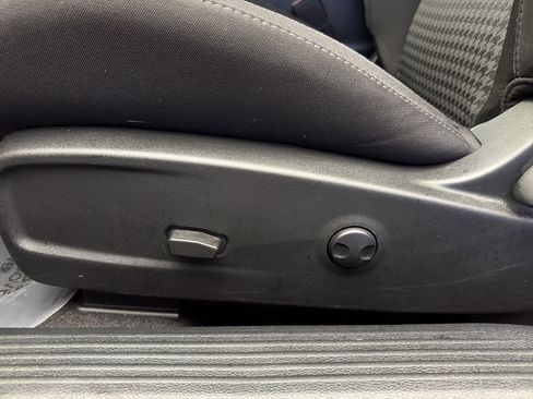 Used 2022 Dodge Challenger R/T w/ Blacktop Package image 11