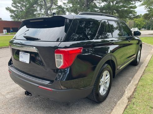 Used 2020 Ford Explorer XLT w/ Comfort Package RWD image 5