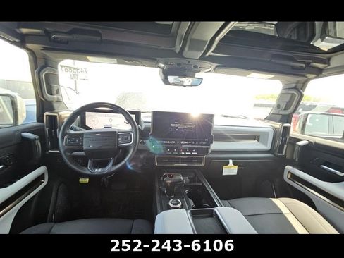 Used 2025 GMC Hummer EV 3X AWD/4WD image 14