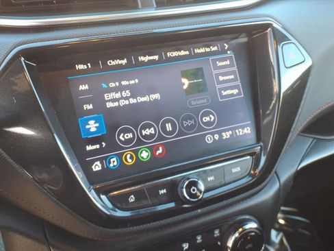 Certified 2023 Chevrolet TrailBlazer RS w/ Sun and Liftgate Package image 25