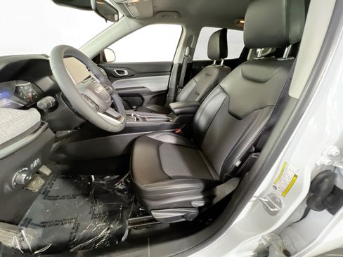 Used 2022 Jeep Compass Latitude AWD/4WD image 19