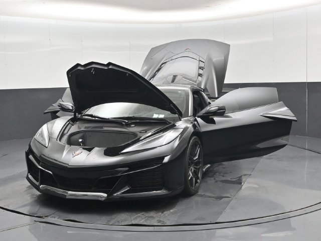 Used 2024 Chevrolet Corvette Z06 RWD image 59