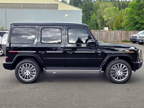 Used 2023 Mercedes-Benz G 550 image 8