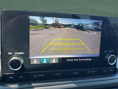 Used 2023 Honda Accord LX image 17