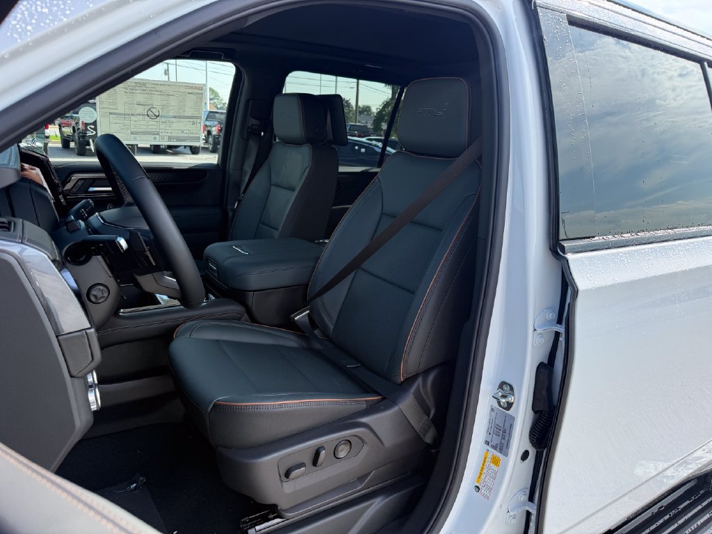 New 2026 GMC Yukon XL AT4 w/ AT4 Premium Plus Package AWD/4WD image 15