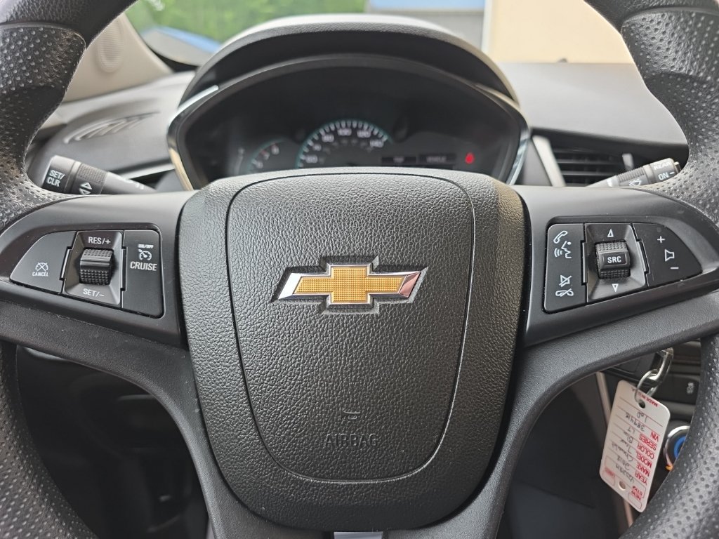 Used 2018 Chevrolet Trax LT AWD/4WD image 17