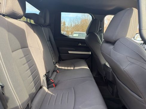 Used 2024 Toyota Tacoma TRD Off-Road image 34