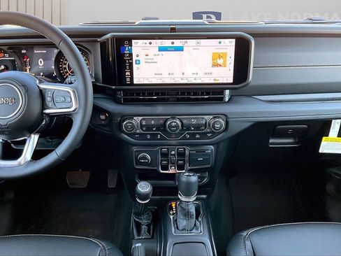 New 2026 Jeep Wrangler Unlimited Sahara AWD/4WD image 13