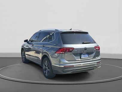 Certified 2024 Volkswagen Tiguan SE