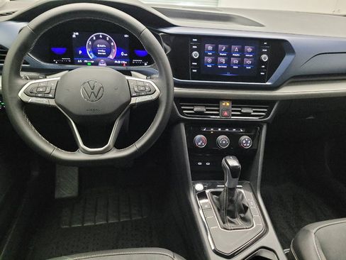 Used 2023 Volkswagen Taos SE w/ Black Wheel Package FWD image 22