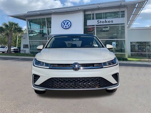 New 2026 Volkswagen Jetta SE image 9