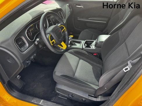 Used 2018 Dodge Charger R/T w/ Beats Audio Group image 9