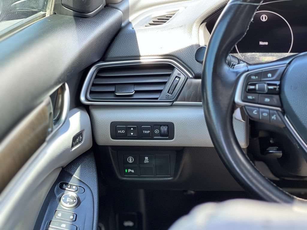 Used 2019 Honda Accord Touring image 15